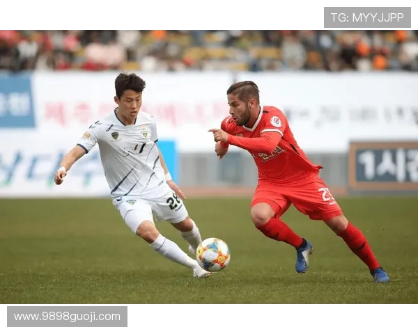 全北汽车与仁川联激战正酣谁能在这场对决中笑到最后